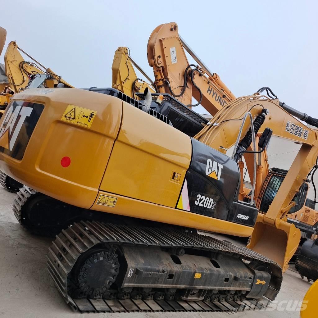 CAT 320 D 2 L Beltegraver