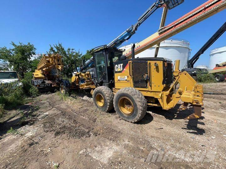 CAT 140 M Veihøvler
