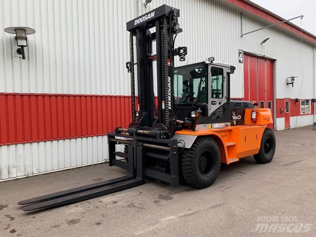 Doosan D160S-7 Diesel Trucker