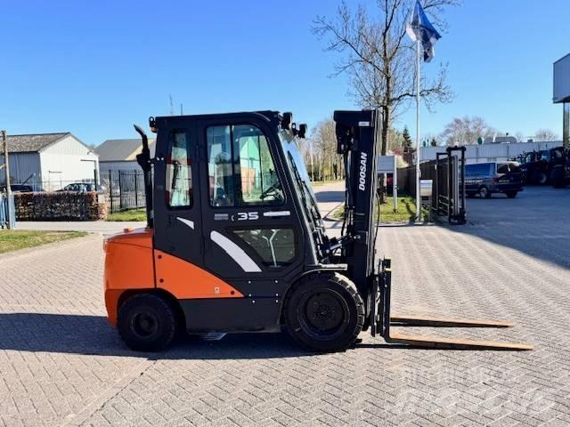 Doosan D35c Pro-7 Diesel Trucker