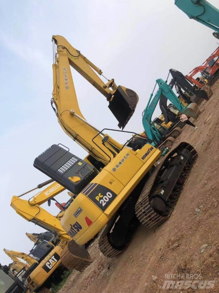 Komatsu 200-8 Beltegraver
