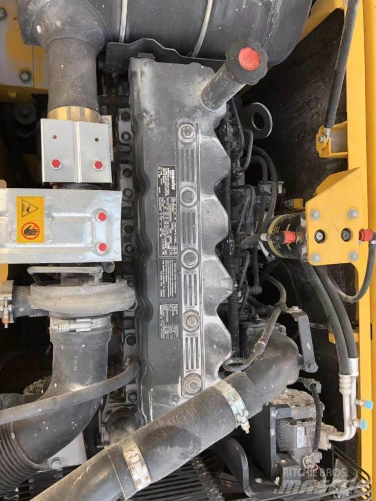 Komatsu 200-8 Beltegraver