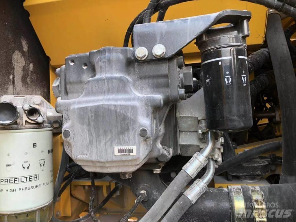 Komatsu 200-8 Beltegraver