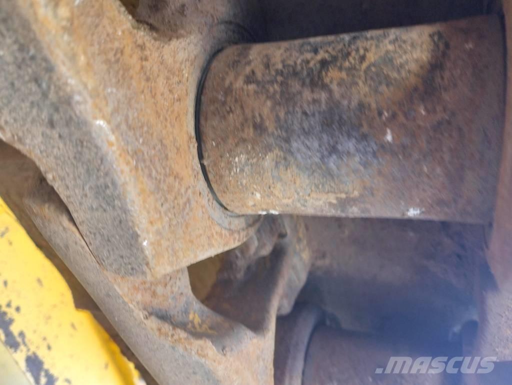 Komatsu D61PX-24EO Dozere Beltegående