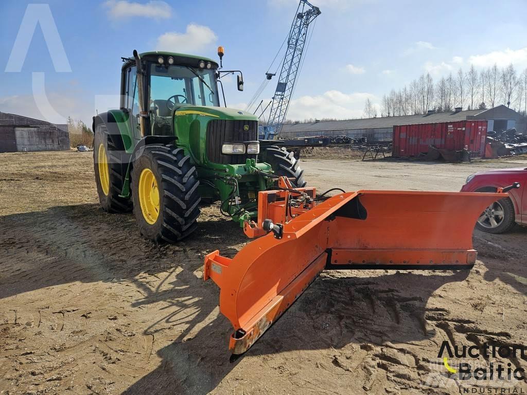 John Deere 6820 Traktorer