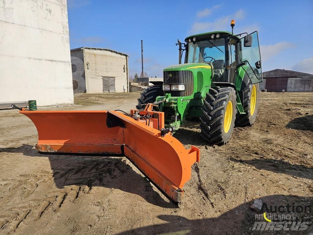 John Deere 6820 Traktorer