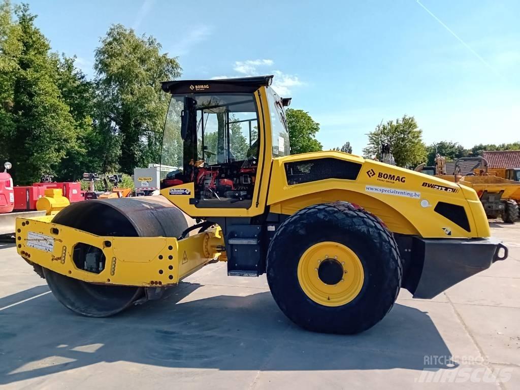 Bomag BW 213 D-5 Hjullaster til komprimering
