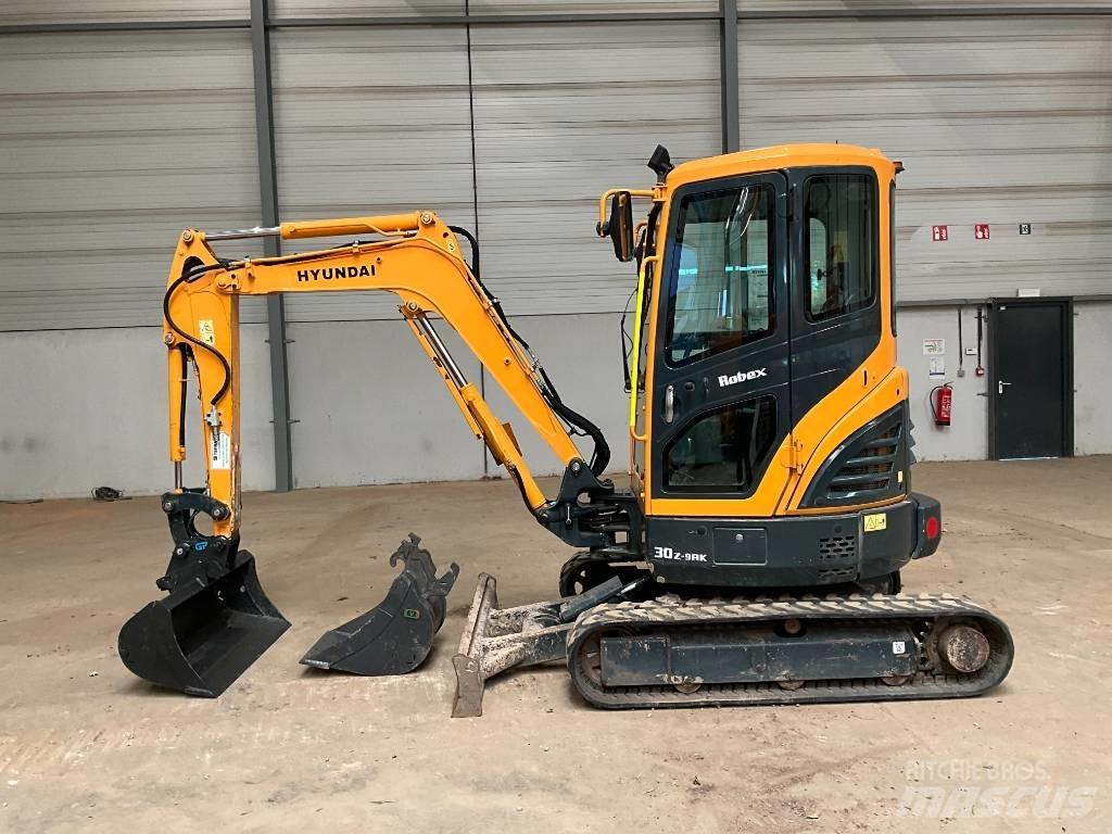 Hyundai 30 Z-9 AK Minigravere <7t