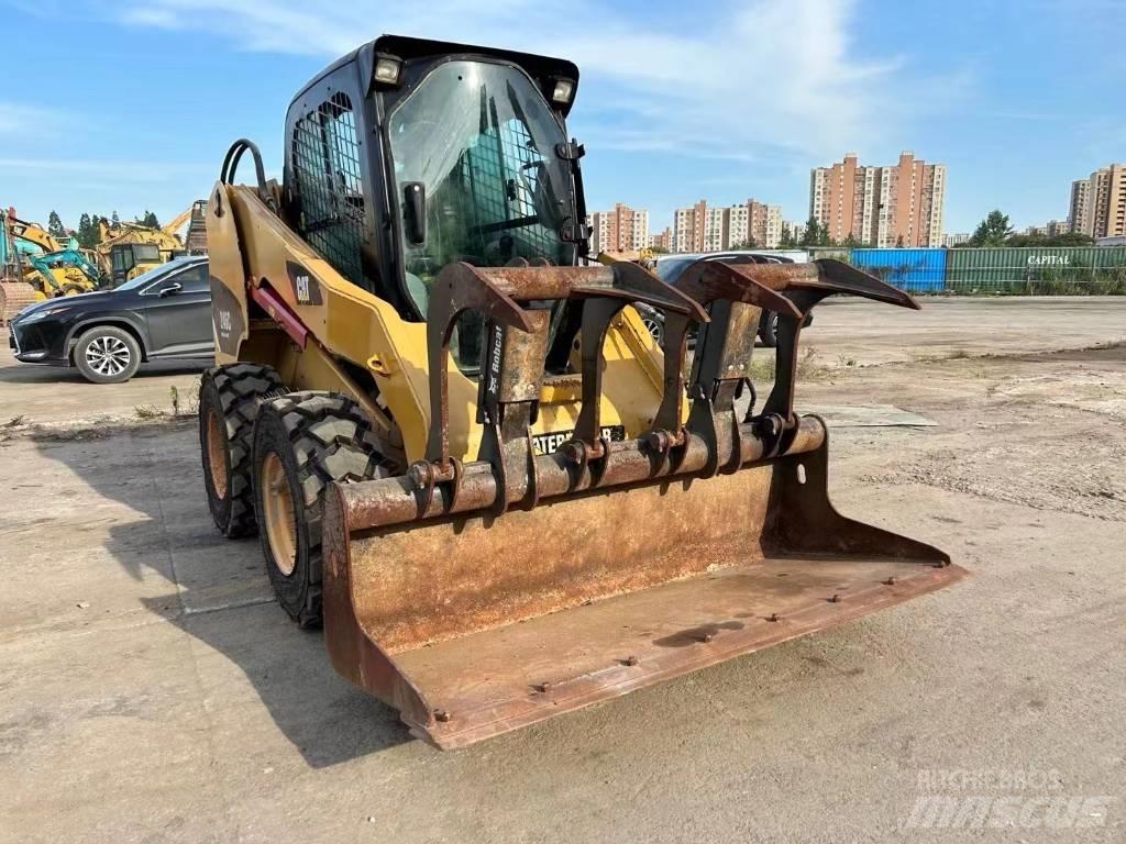 CAT 246 C Kompaktlastere