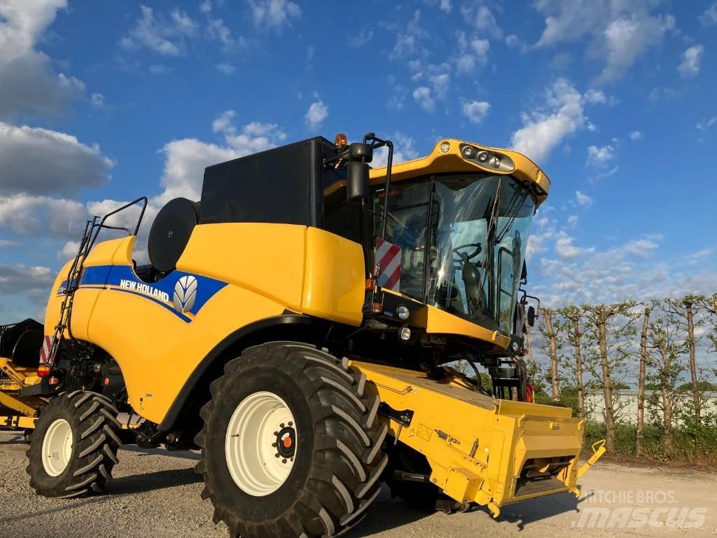 New Holland CX 6090 Skurtreskere