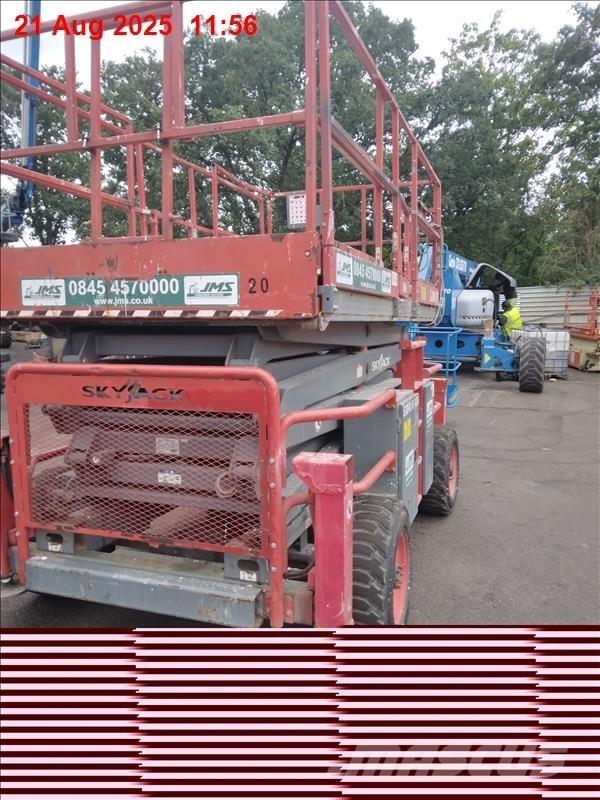 SkyJack SJ 8841 RT Sakselifter