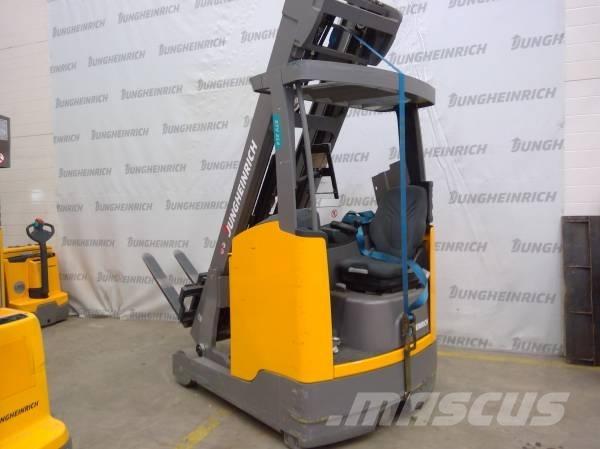Jungheinrich ETV 214 Skyvemasttruck