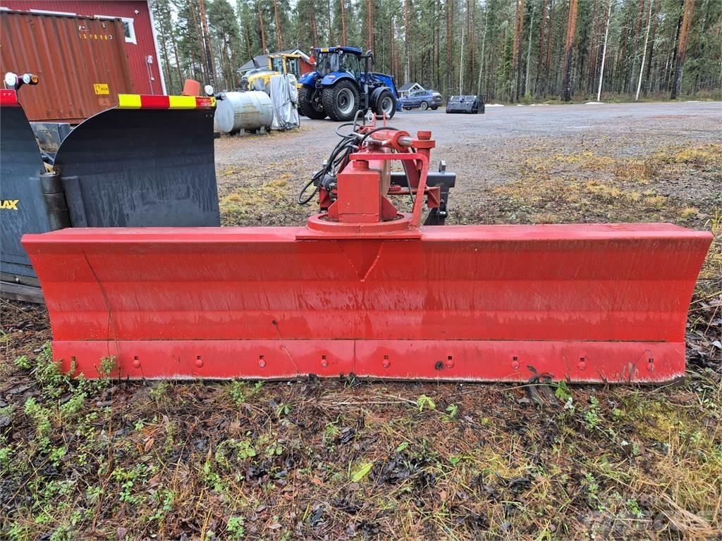  Traktorin takalana Veiskraper