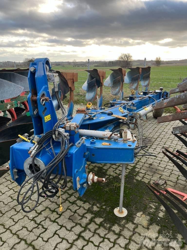  Øverum VF-EX 5975 Vendeploger