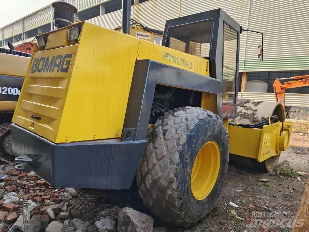 Bomag BW 217 Valsetog