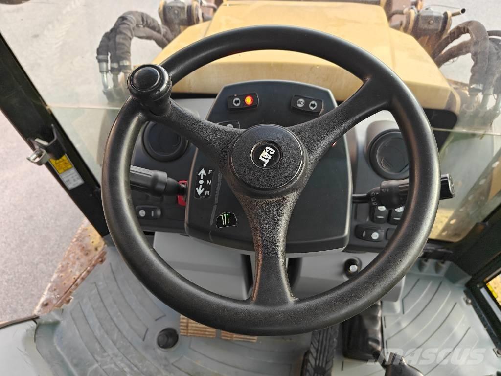 CAT 428 F Traktorgravere