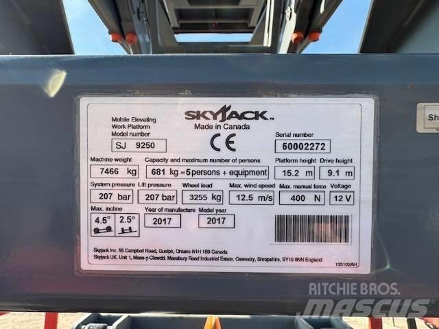 SkyJack SJ 9250 RT Sakselifter