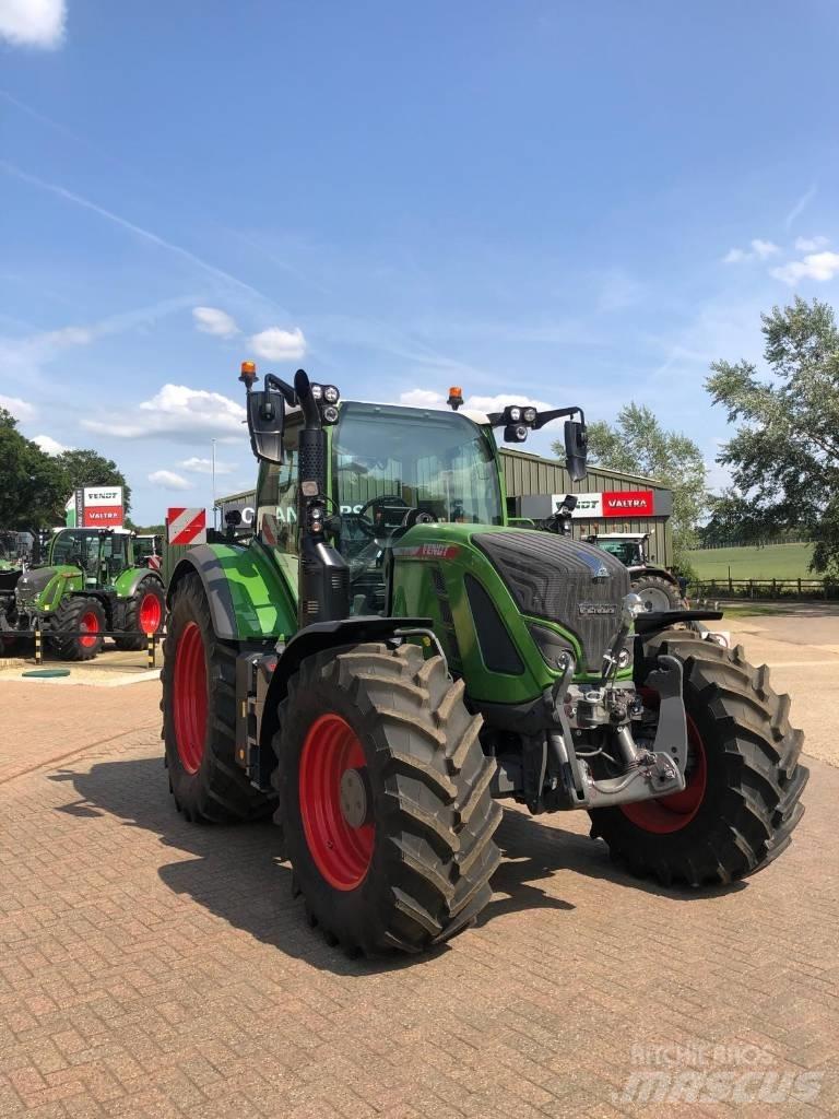 Fendt 718 Vario Traktorer