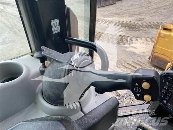CAT D6N XL Dozere Beltegående