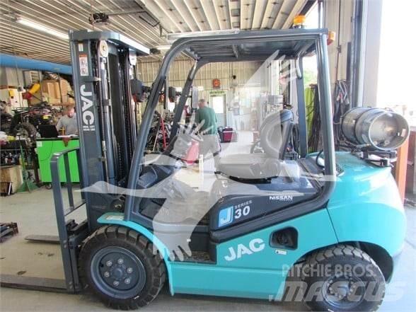 JAC CPQYD30 Diesel Trucker