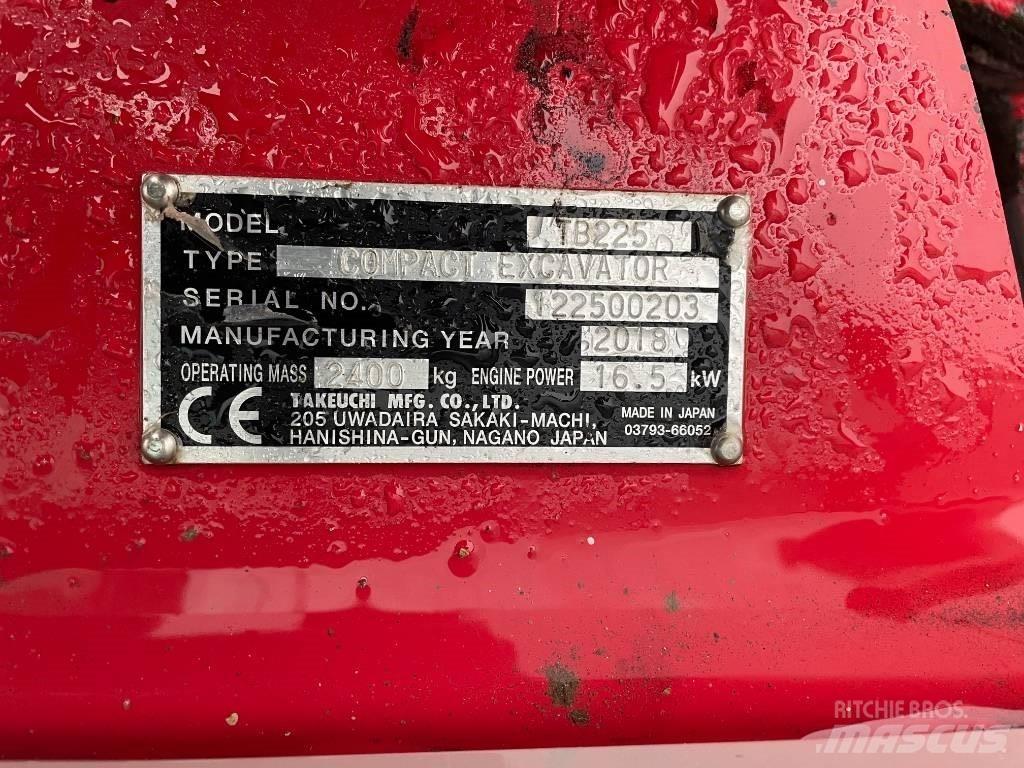 Takeuchi TB 225 Minigravere <7t