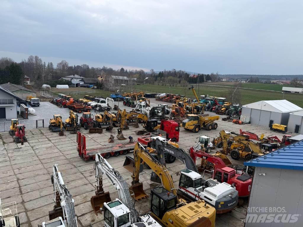 Komatsu PW148-10 Hjulgravere