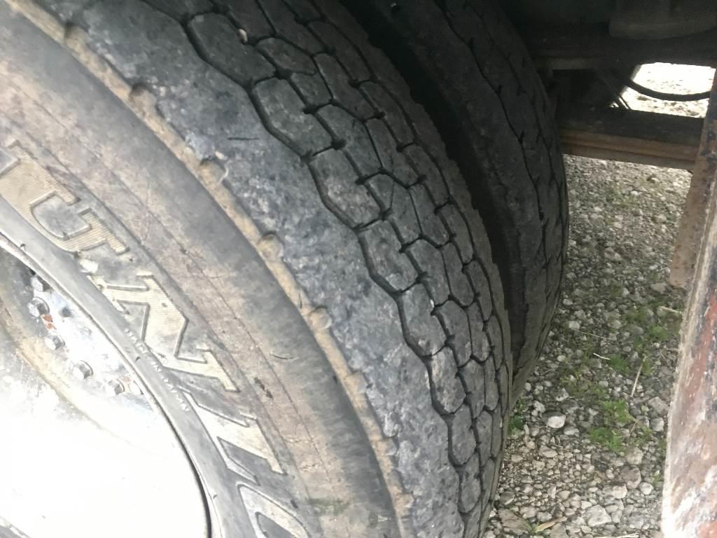 Mitsubishi DC-700BR Betongpumpe biler