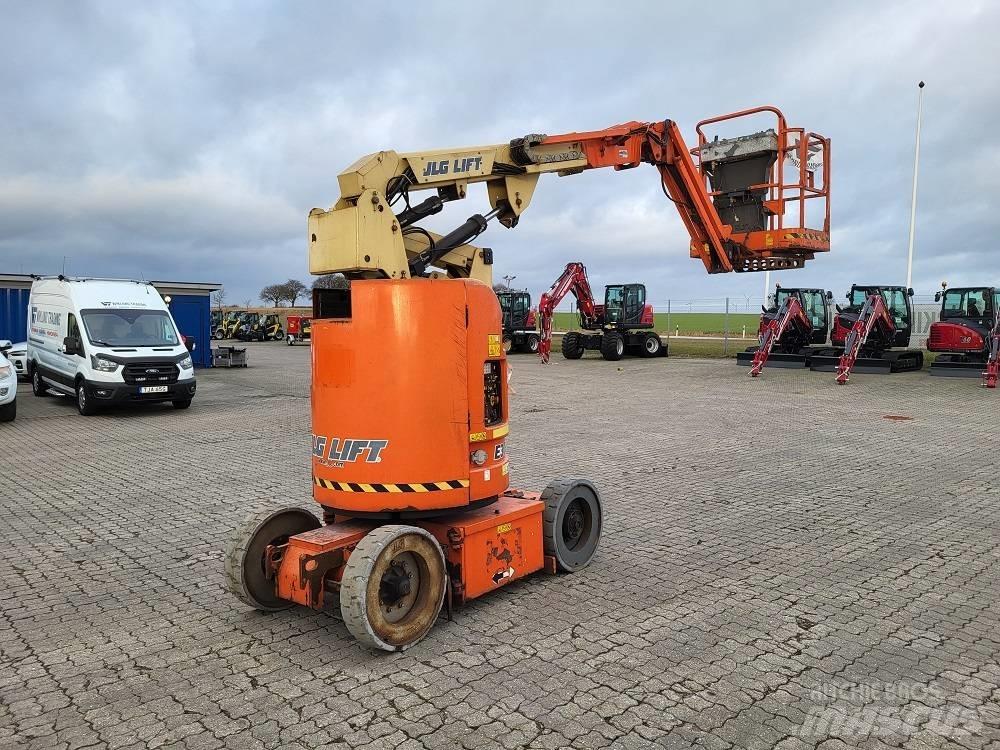 JLG E 300 AJP Leddede bomlifter