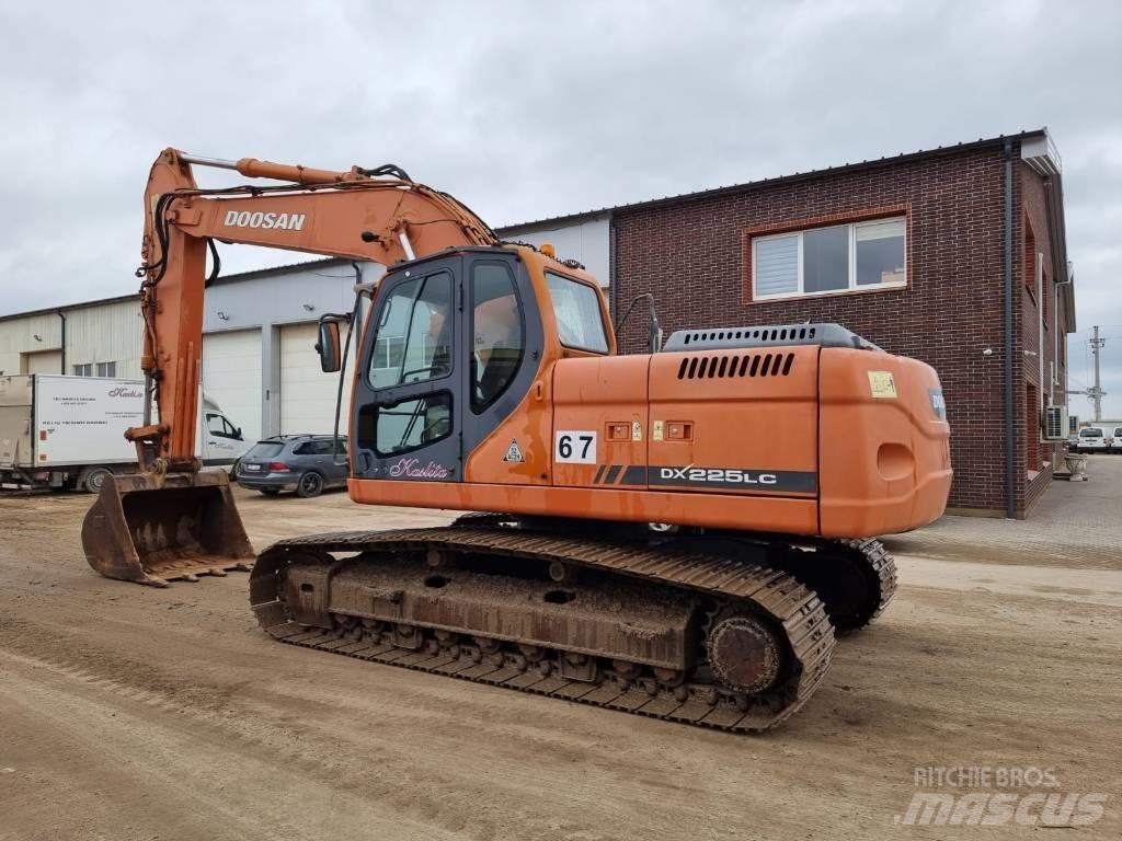 Doosan DX 225 LC Beltegraver