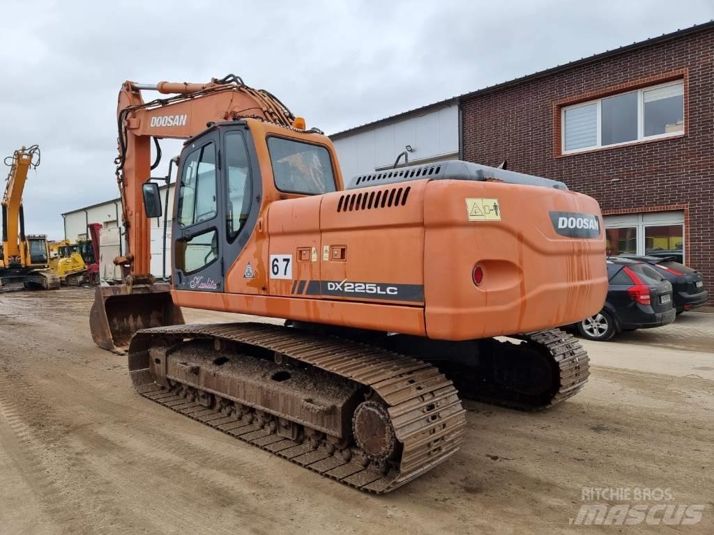 Doosan DX 225 LC Beltegraver