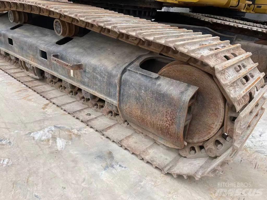 CAT 329 D Beltegraver
