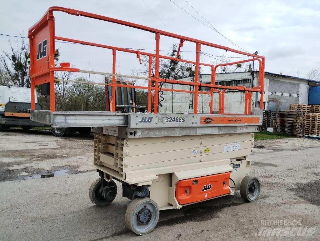 JLG 3246 ES Sakselifter