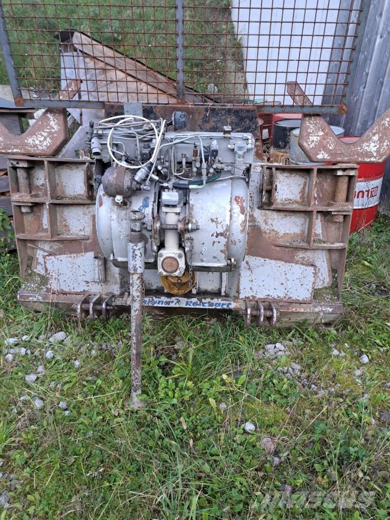 Valtra T 162 Traktor med skogsutstyr