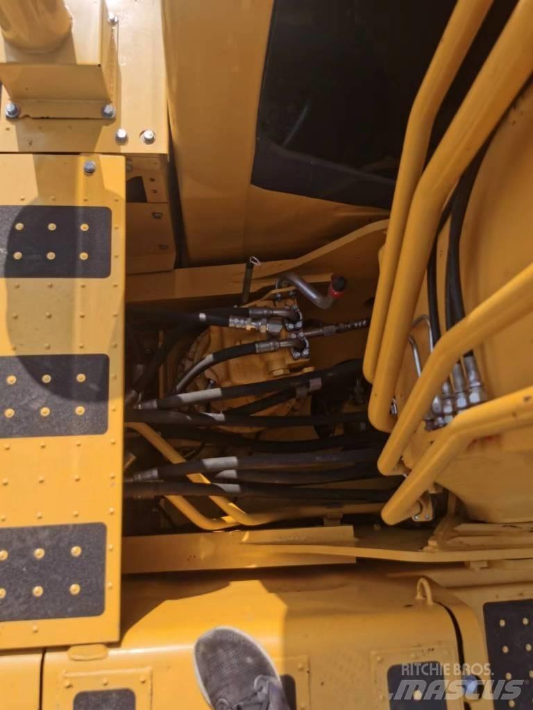 Komatsu PC 200 Beltegraver