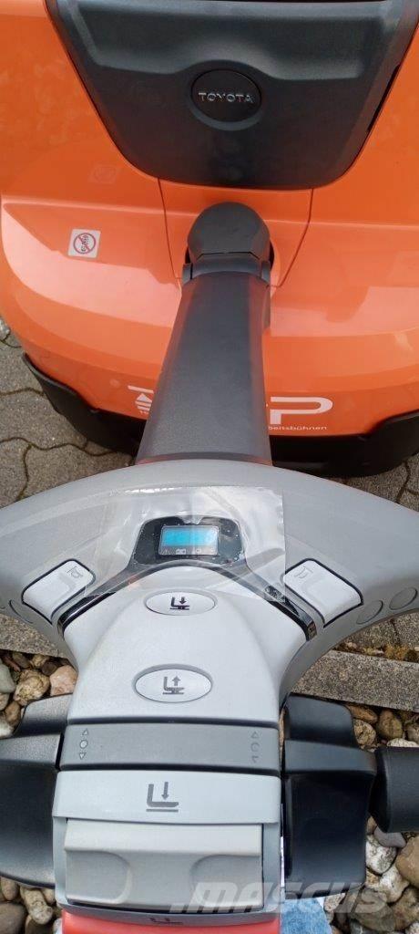 Toyota SWE120L Ledestablere