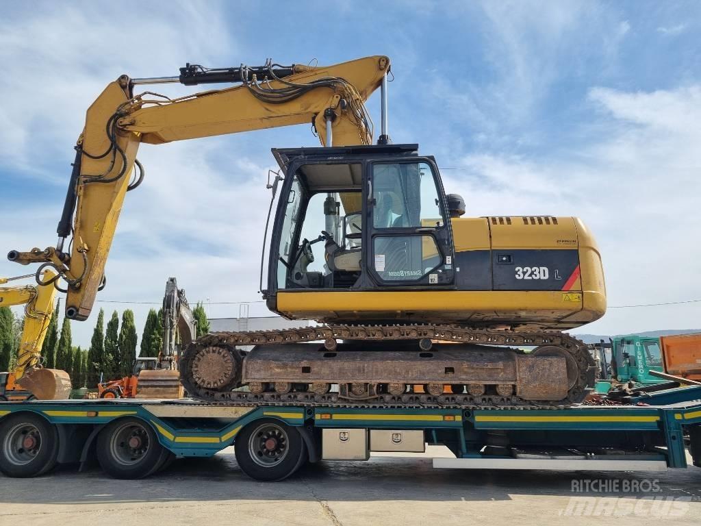 CAT 323 D L Beltegraver