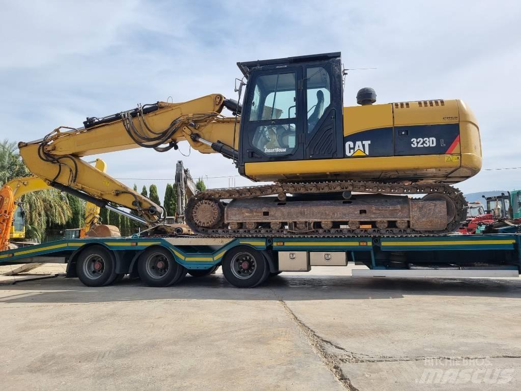 CAT 323 D L Beltegraver