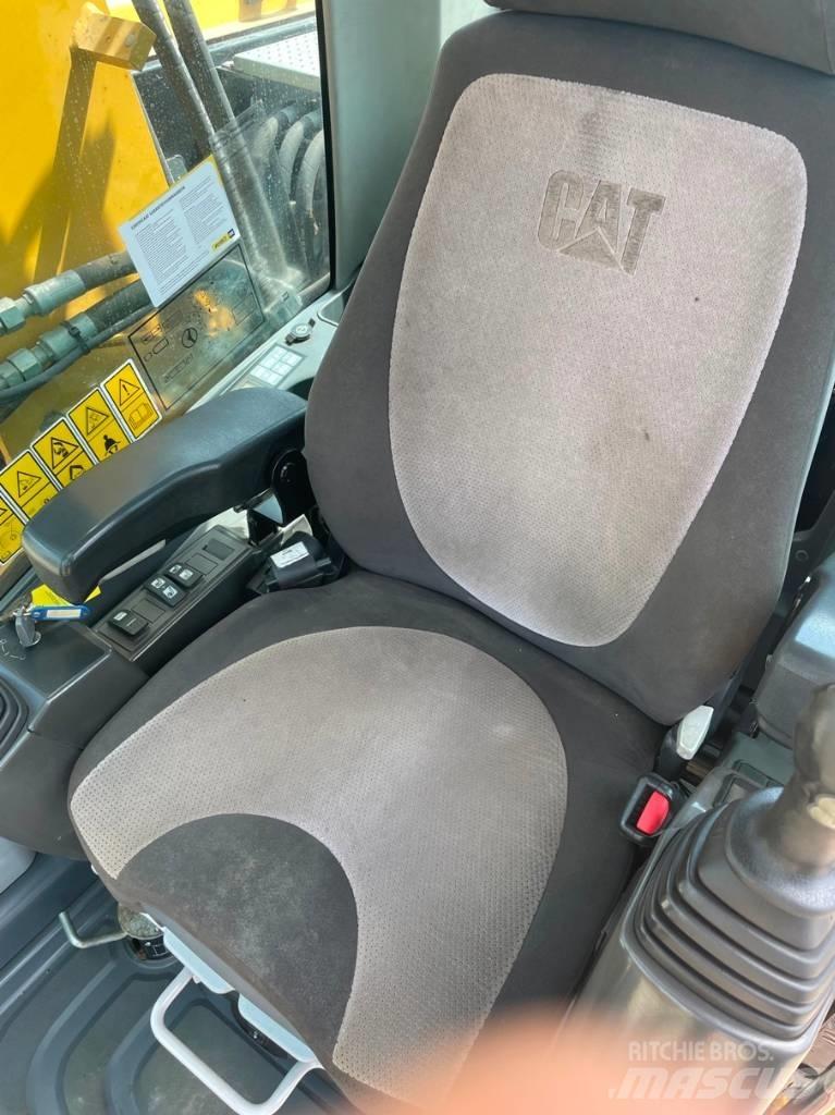 CAT M 313 D Hjulgravere