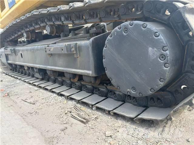 Komatsu PC 450 Beltegraver