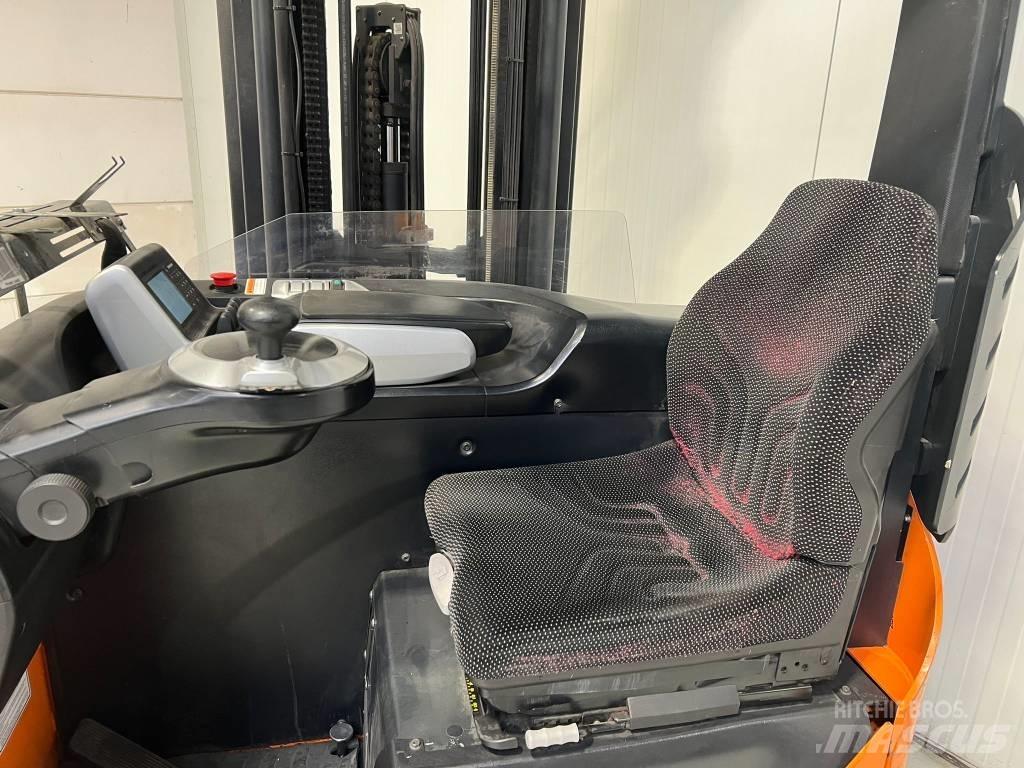 Doosan BR16JW-7 PLUS Skyvemasttruck