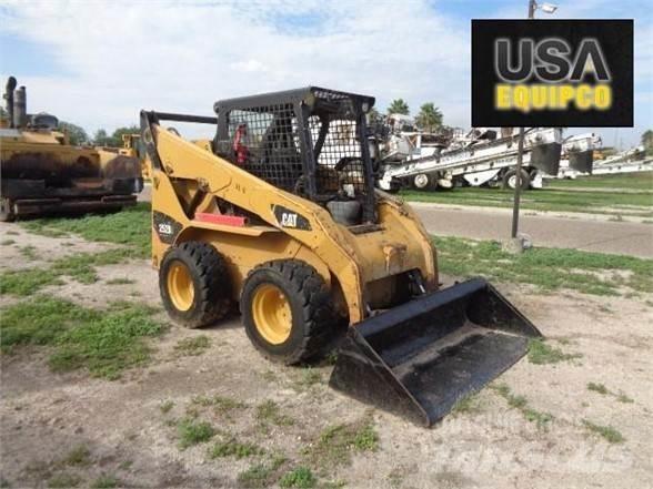 CAT 252B3 Kompaktlastere