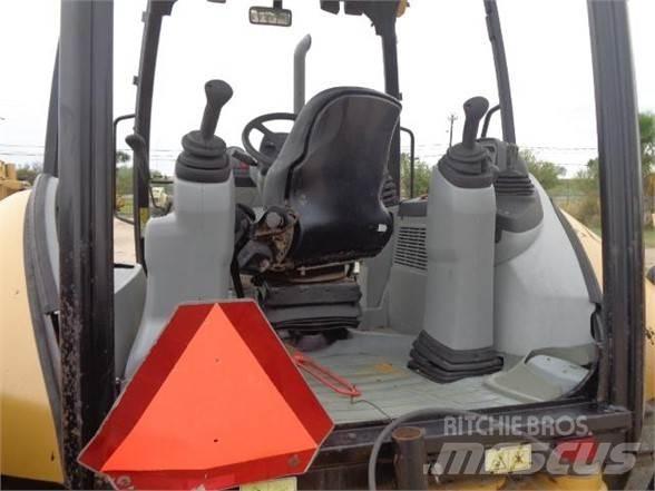 CAT 420F Traktorgravere