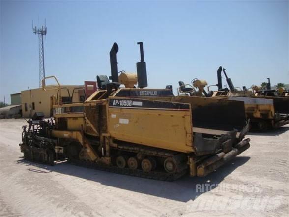 CAT AP-1050B Asfaltutleggere