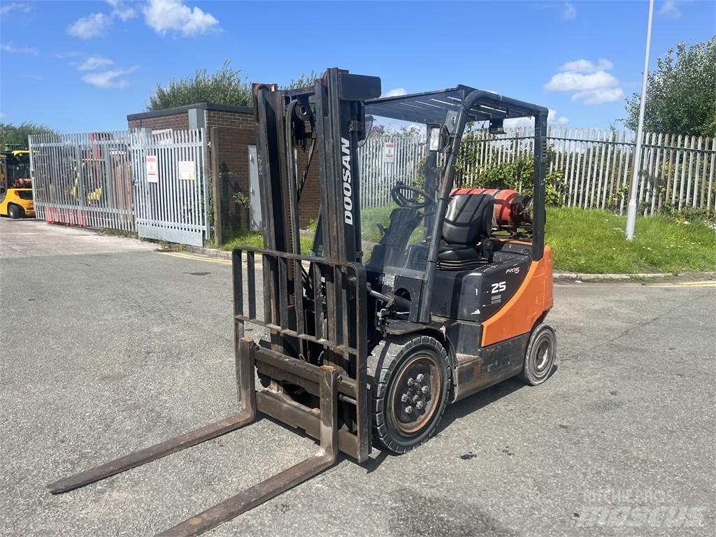 Doosan G25P-5 Propan trucker