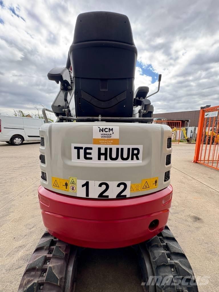 Takeuchi TB 217 R Minigravere <7t