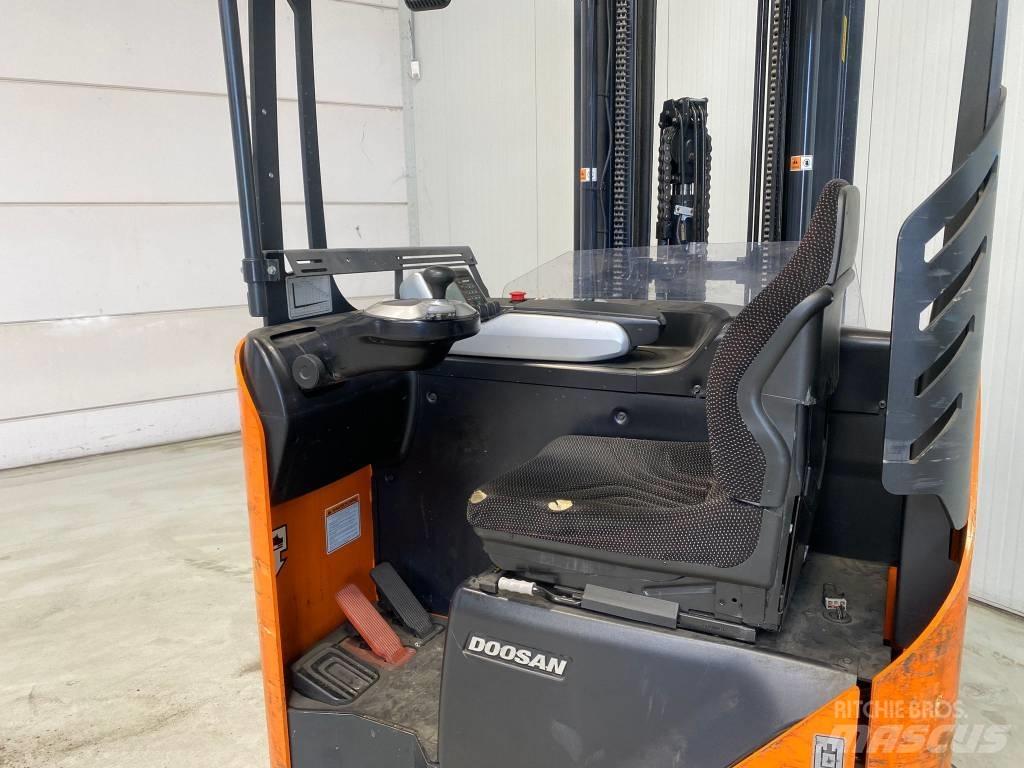 Doosan BR16JW- 7 PLUS Skyvemasttruck