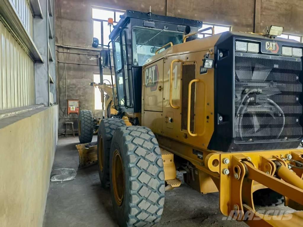 CAT 140 GC Veihøvler