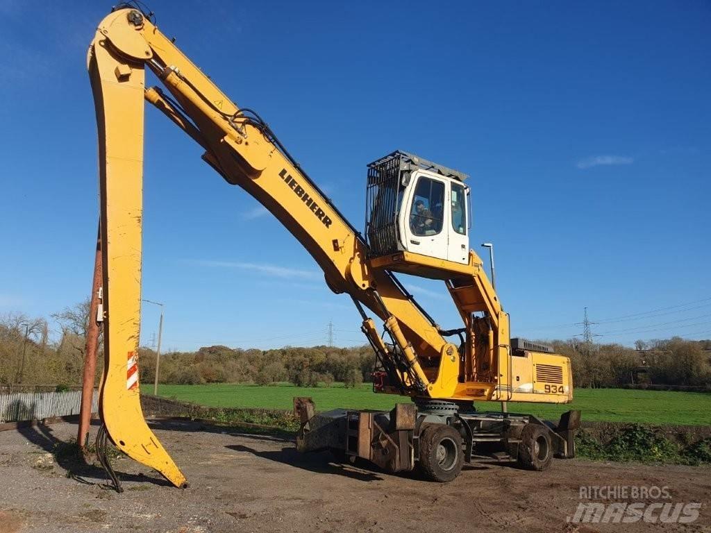 Liebherr A 934 C Gravemaskiner for avfallshåndtering