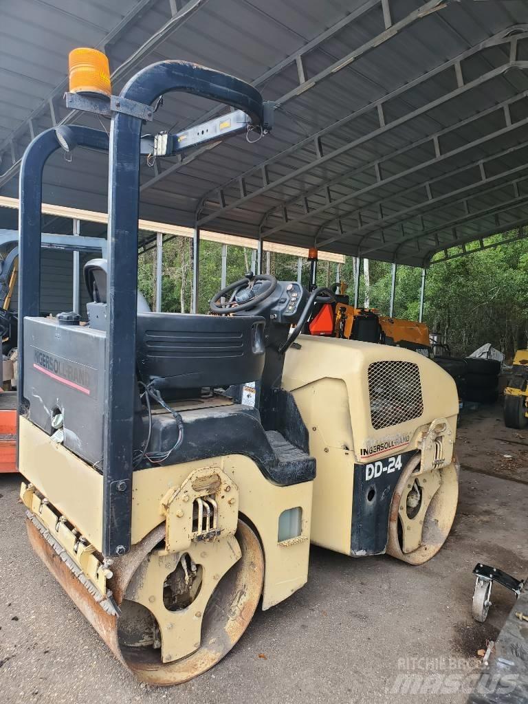 Ingersoll Rand DD 24 Tandem Valser