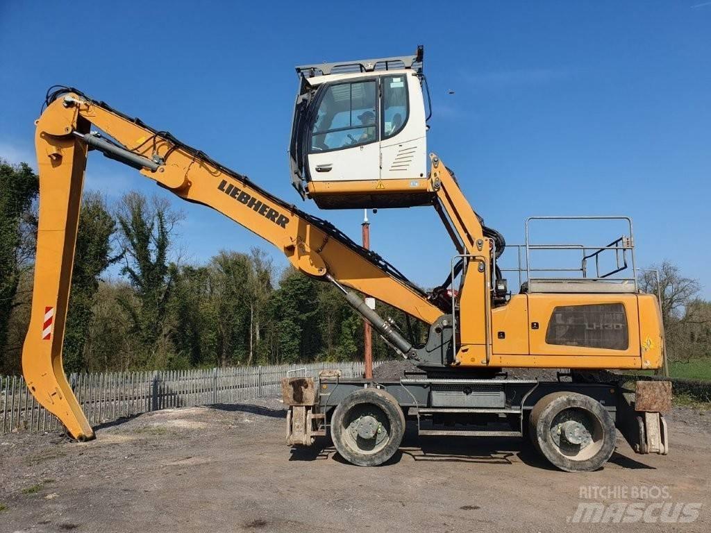 Liebherr LH 30 Gravemaskiner for avfallshåndtering